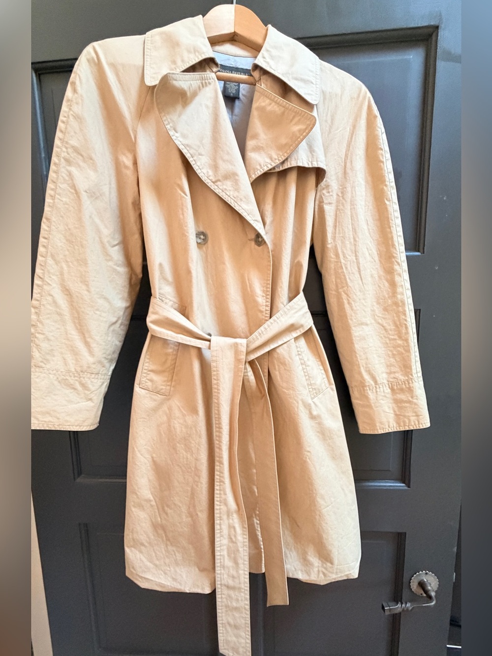 Banana Republic Beige Cotton Trench Coat Small Belted Double Breasted Classic